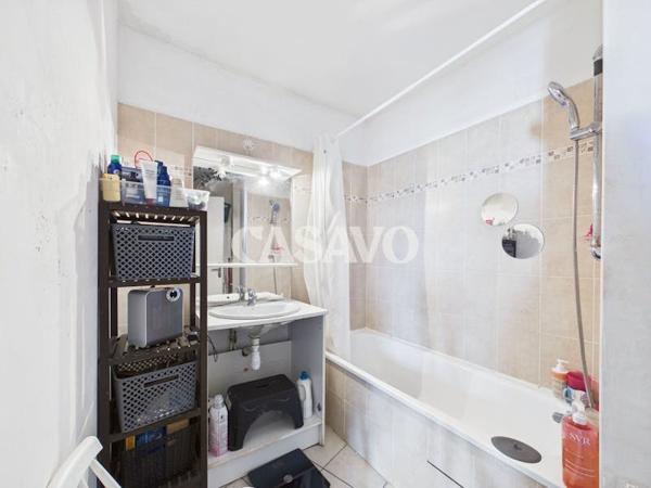Vente Appartement 4 pièces de 77m² - 69150 Décines-Charpieu