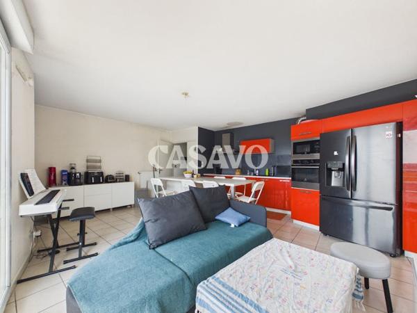 Vente Appartement 4 pièces de 77m² - 69150 Décines-Charpieu