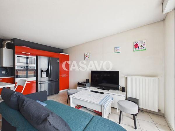 Vente Appartement 4 pièces de 77m² - 69150 Décines-Charpieu