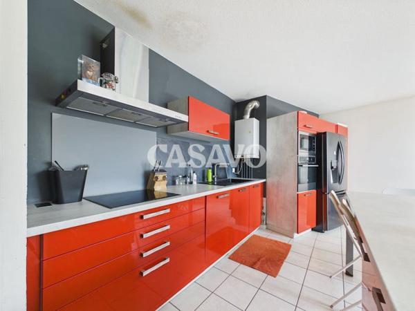 Vente Appartement 4 pièces de 77m² - 69150 Décines-Charpieu