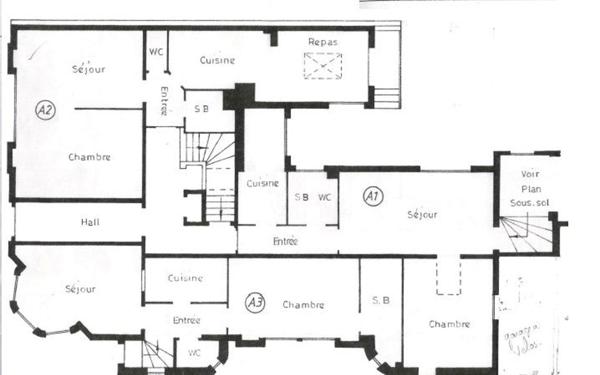 Immeuble à vendre    17 pièces • 380 m2 Maisons-Alfort