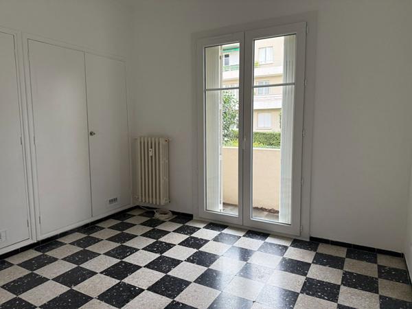 Appartement La Crau 3 pièce(s) 63 m2