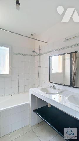 Maison à Vendre à Créon (33670) en Gironde (33)

Au c?ur des commodités agréable maison mitoy...