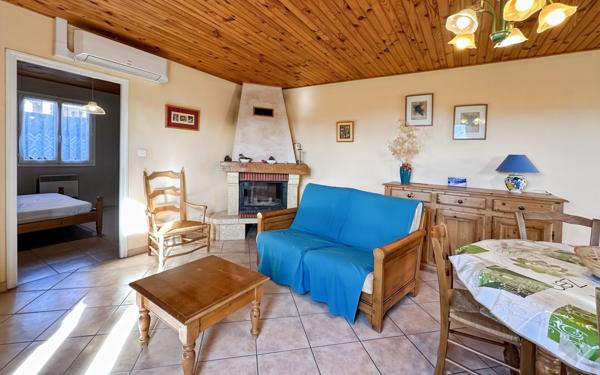 Maison à louer    3 pièces •  Vogüé