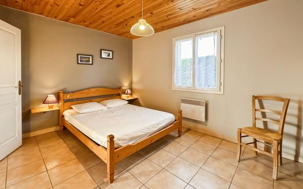 Maison à louer    3 pièces •  Vogüé