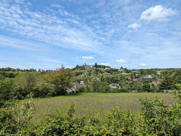 Grand Terrain d'environ 2027m² avec très belle vue sur Gages Lot 2