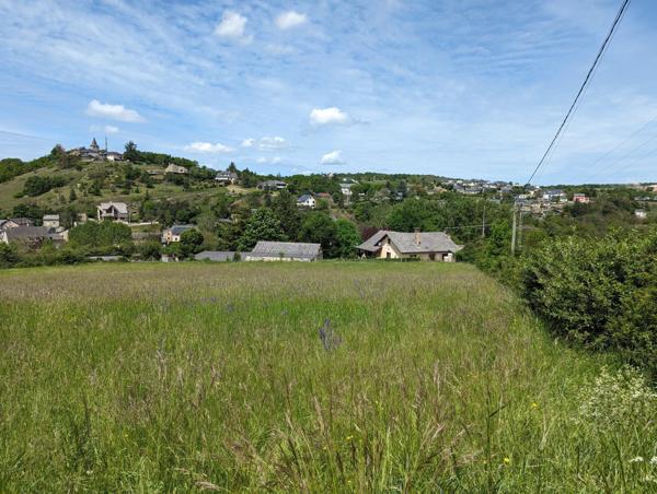 Grand Terrain d'environ 2027m² avec très belle vue sur Gages Lot 2