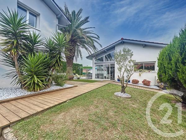 Maison à vendre  16 pièces - 385,73 m2 TARNOS - 40