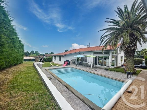 Maison à vendre  16 pièces - 385,73 m2 TARNOS - 40