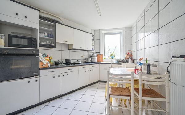 Appartement à vendre    4 pièces • 82,44 m2 Paris 19