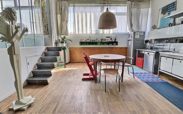Appartement à vendre    4 pièces • 131 m2 Paris 19