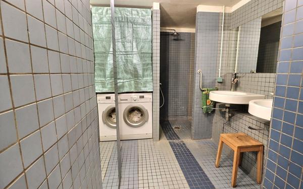 Appartement à vendre    4 pièces • 131 m2 Paris 19