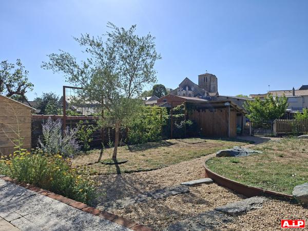 MOUILLERON SAINT GERMAIN