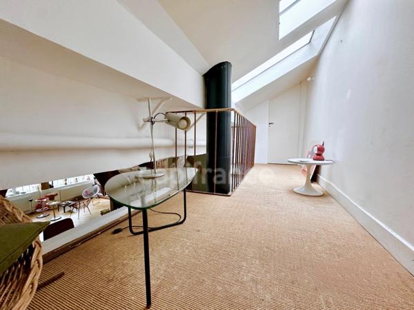 Paris XIème - Quartier Popincourt - Impasse privée - Appartement/Maison esprit loft 98m2