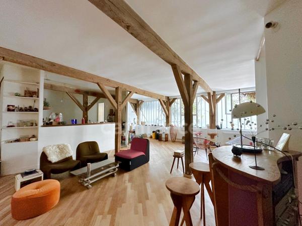 Paris XIème - Quartier Popincourt - Impasse privée - Appartement/Maison esprit loft 98m2
