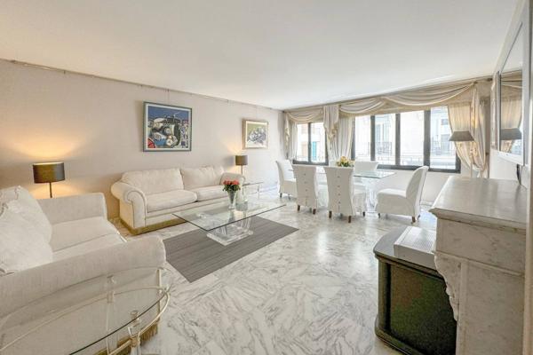 Appartement de Luxe avec Terrasse Rue d'Antibes