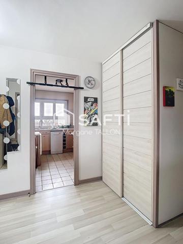 Appartement 4 pièces avec balcon