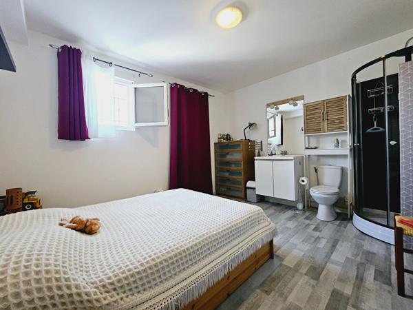 Maison récente de plain-pied La Crau 5 pièce(s) 122m2 -Piscine- Secteur calme, résidentiel et recherché