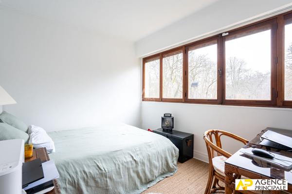Appartement Maisons Laffitte 4 pièce(s) 82 m2 - Ascenseur - 2 chambres €480 000 ** - Référence 13364