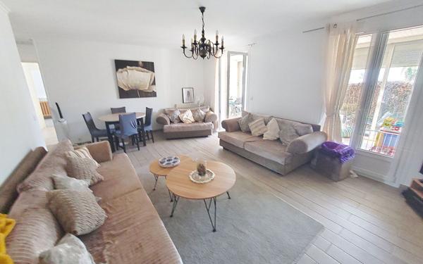 Maison à vendre    6 pièces • 160 m2 Joué-lès-Tours