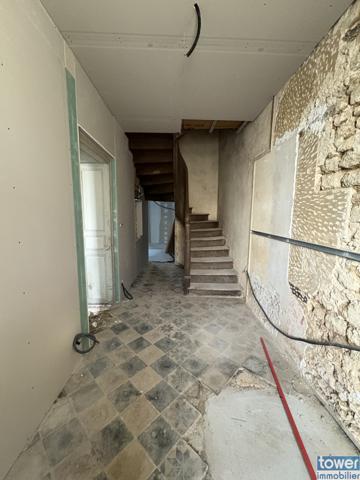 Maison de caractère en plein centre de Meursac – 307 m² habitables – Gros potentiel à finir de rénover