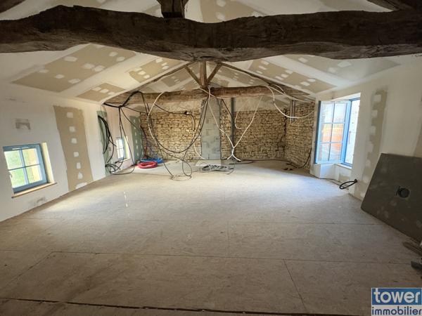 Maison de caractère en plein centre de Meursac – 307 m² habitables – Gros potentiel à finir de rénover