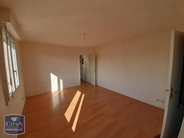 Appartement à louer 1 pièce 28.68m² Poitiers (86000)