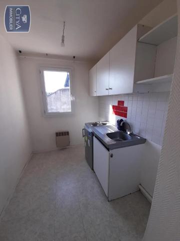 Appartement à louer 1 pièce 28.68m² Poitiers (86000)