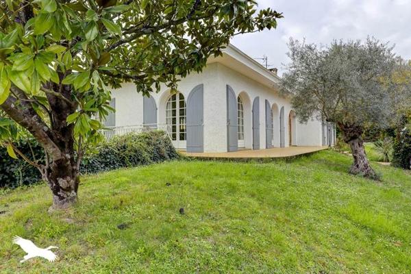 Maison à vendre |  Saint-Jean |  6 pièces | 158 m²