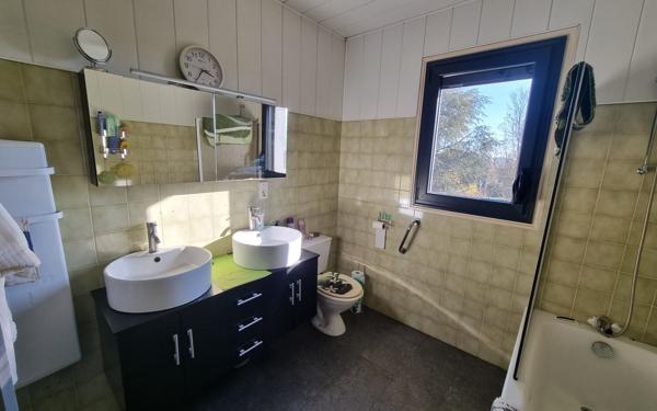 Maison à vendre    4 pièces • 153 m2 Saint-Yrieix-la-Perche