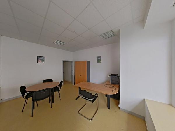 A LOUER - LOCAL COMMERCIAL