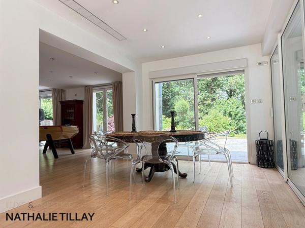 Ardon, proche Orléans, golf de Limere, à vendre Maison d'architecte, avec jardin et piscine