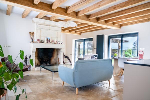 À vendre - Maison ancienne, 9 pièces située à Saint-Cyr-sur-Loire (37540)