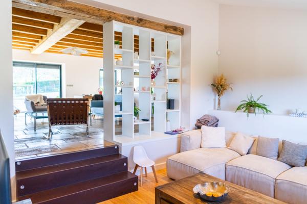 À vendre - Maison ancienne, 9 pièces située à Saint-Cyr-sur-Loire (37540)