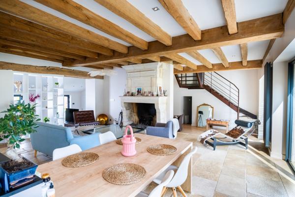 À vendre - Maison ancienne, 9 pièces située à Saint-Cyr-sur-Loire (37540)