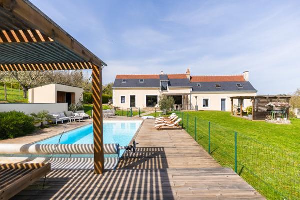 À vendre - Maison ancienne, 9 pièces située à Saint-Cyr-sur-Loire (37540)