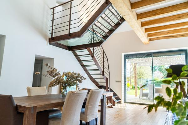 À vendre - Maison ancienne, 9 pièces située à Saint-Cyr-sur-Loire (37540)