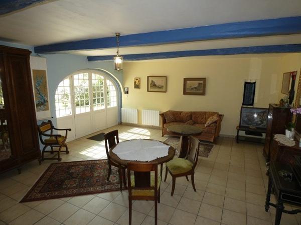 À vendre - Maison bourgeoise, 12 pièces située à Castelnau-Rivière-Basse (65700)