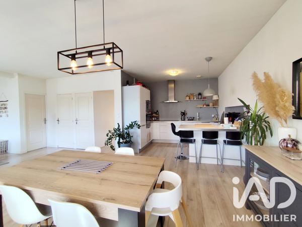 Maison à vendre 6 pièces 145 m² Saint-Ay