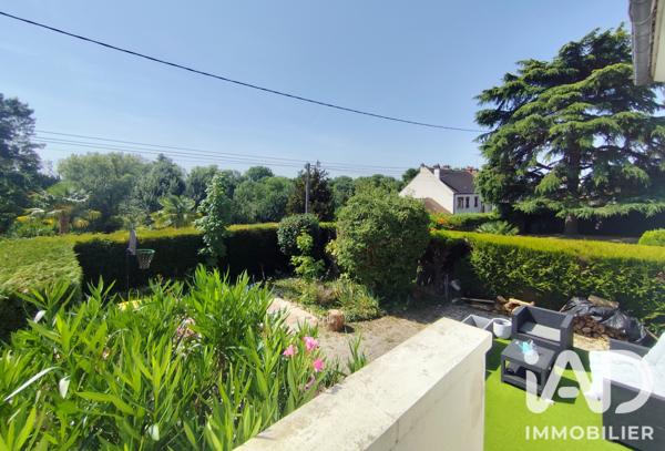 Maison à vendre 6 pièces 145 m² Saint-Ay