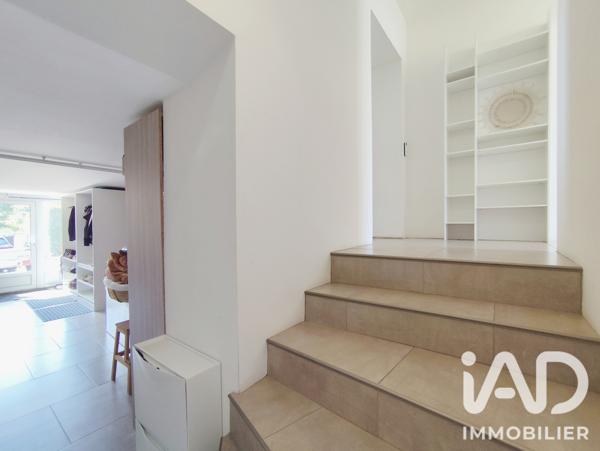 Maison à vendre 6 pièces 145 m² Saint-Ay