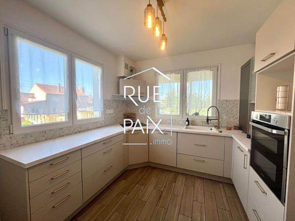 79390 LA FERRIERE EN PARTHENAY Maison rénovée de 111.79 m2