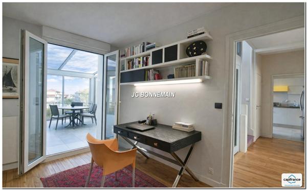 Maison d'Architecte à vendre ROYAN (17) Centre Ville - 200 m² Hab - 7 Pièces - 5 Chambres - Garage - Jardin