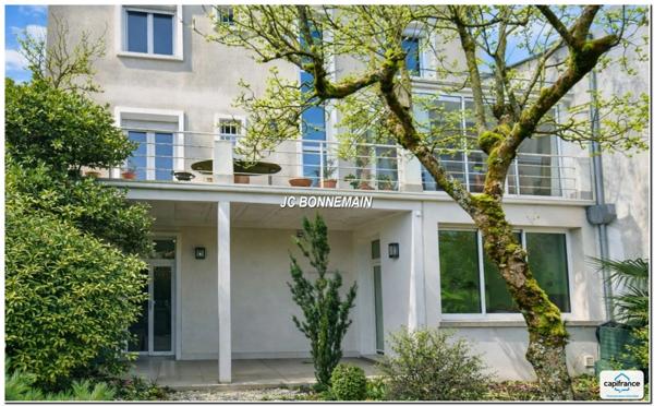 Maison d'Architecte à vendre ROYAN (17) Centre Ville - 200 m² Hab - 7 Pièces - 5 Chambres - Garage - Jardin