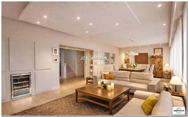 Maison d'Architecte à vendre ROYAN (17) Centre Ville - 200 m² Hab - 7 Pièces - 5 Chambres - Garage - Jardin