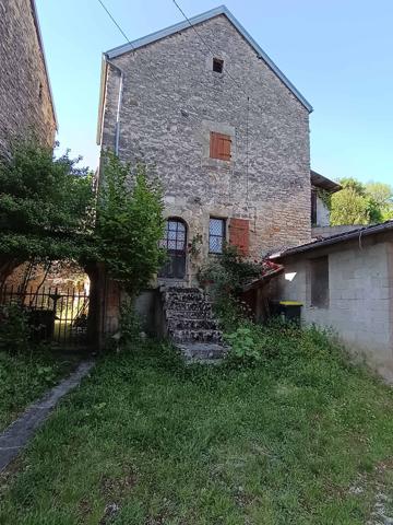 Aignay-le-Duc (21510) Bâtisses du XVIIe à restaurer Aignay-le-Duc 21510