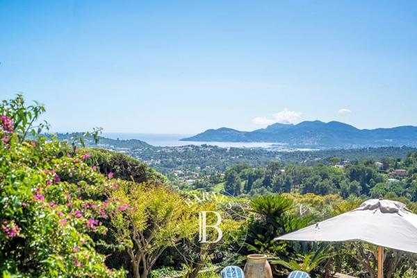Mougins, Villa 4 Chambres -  225 m² à vendre