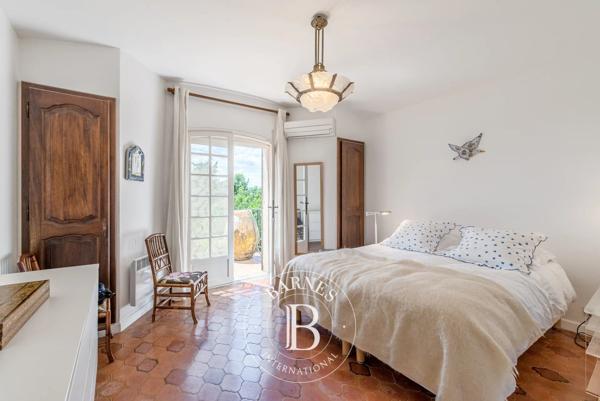 Mougins, Villa 4 Chambres -  225 m² à vendre