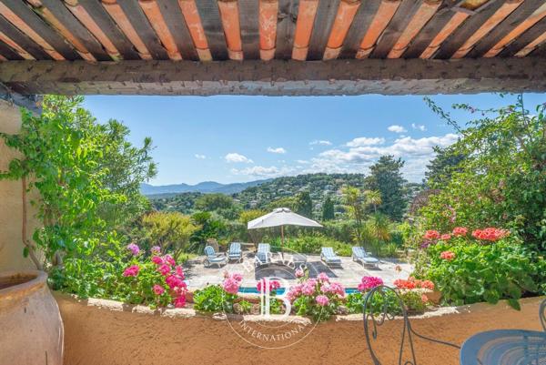 Mougins, Villa 4 Chambres -  225 m² à vendre