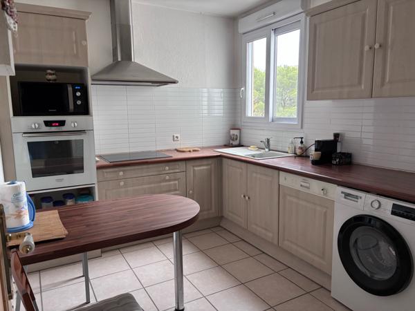 Vitrolles (13127) APPARTEMENT T3 77.96m²